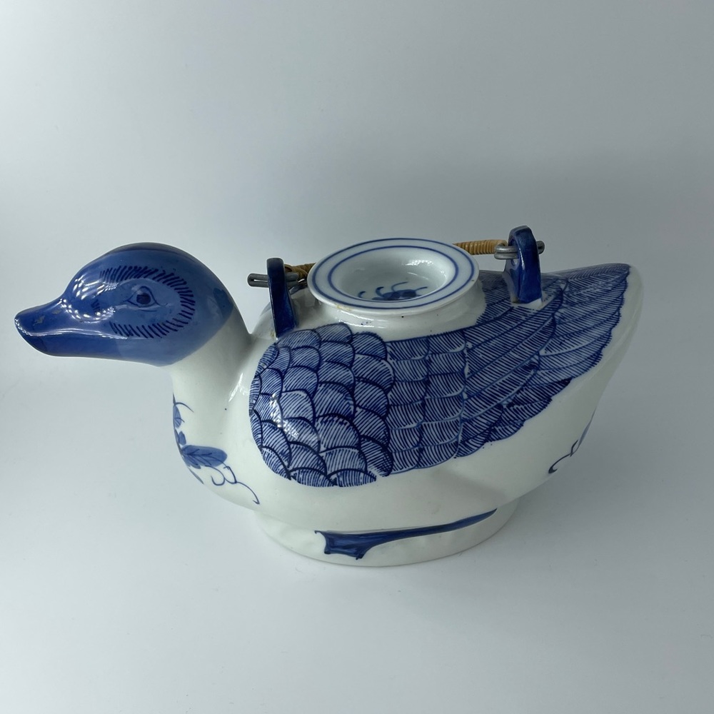 Vintage Chinoiserie blue and white duck teapot- hand painted